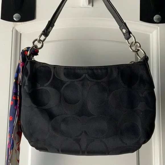 Coach Poppy Black Monogram Bag No L0926-14562